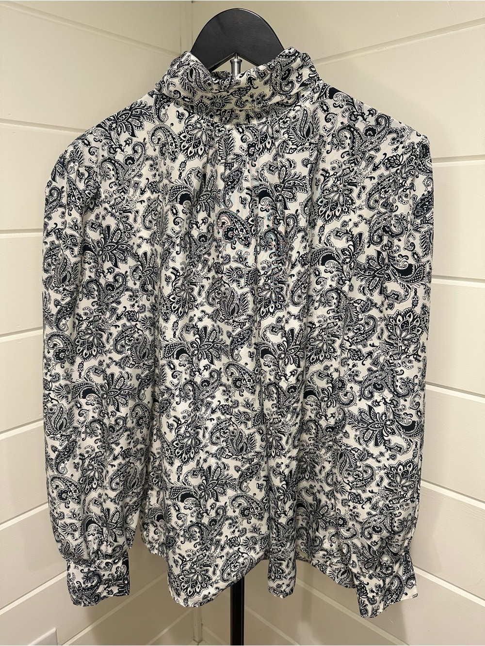 VTG || Oscar de la Renta Expressions Black & White Paisley. Size: 12 Women’s